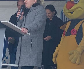 2022